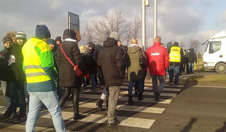 Pracownicy Aweco protestowali przeciw łamaniu praw