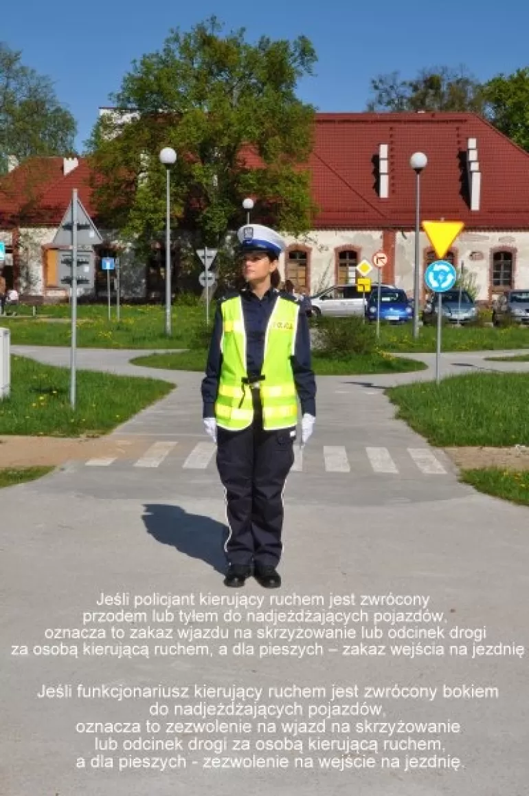 policjant kierujący ruchem