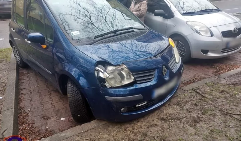 Kolizja osobówek na al. Niepodległości