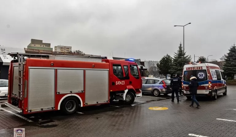 Kolizja dwóch osobówek na al. Bielskiej - 22.12.2020