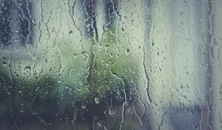 szyba,okno,deszcz