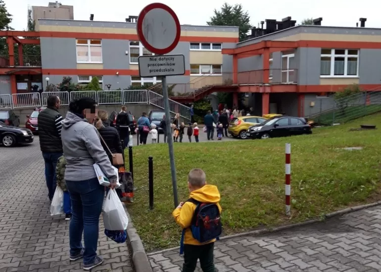kolejka do przedszkola