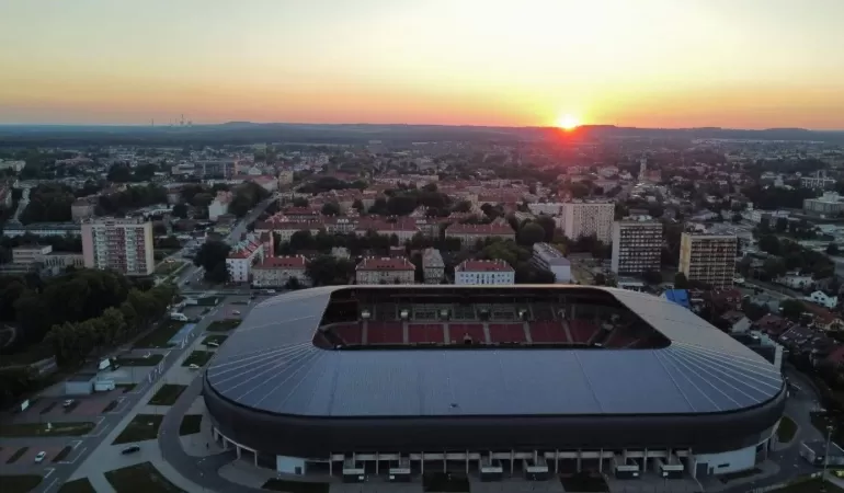 tychy,stadiontychy,zachodslonca,sobota,weekend,silesia,lovesilesia,fotodnia,instagram