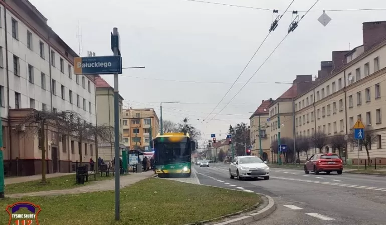 8-letnia dziewczynka potrącona przez trolejbus