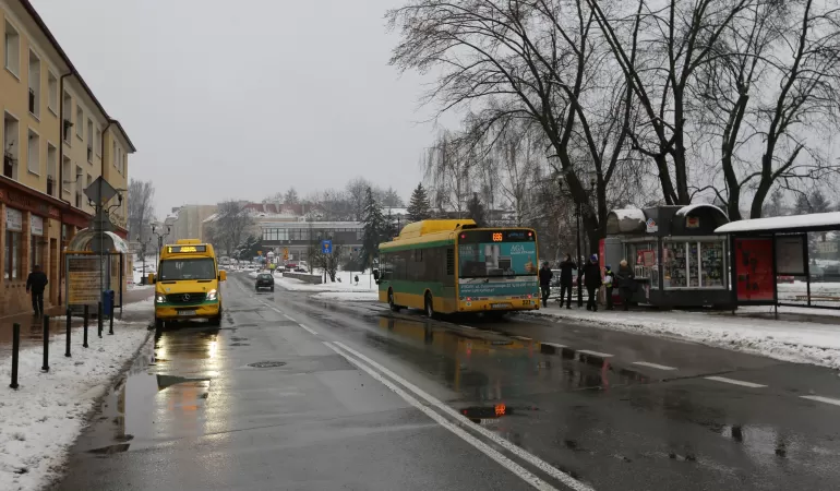 Rynek w Tychach, autobus, przystanek