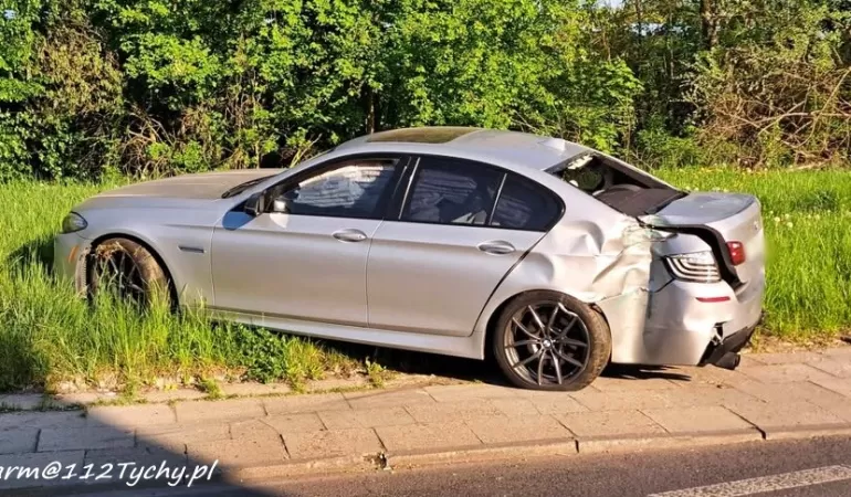 Osobówką uderzył w słup i porzucił pojazd na ul. Budowlanych - 02.05.2025