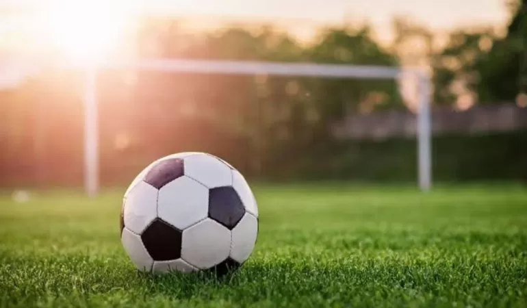 Mecze u bukmacherów - Lepsze zakłady AKO czy pojedyncze?