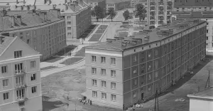 Na zdjęciu: Ulica Cyganerii (ok. 1960), Osiedle C: ul. Cyganerii 3-9