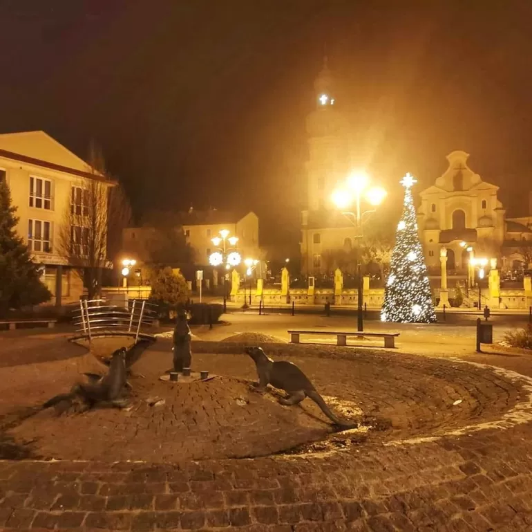 tychy,rynek,kosciol,choinka,święta,bozenarodzenie,silesia,lovesilesia,fotodnia,instagram