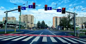 Skrzyżowanie przy Tęczy , its , sygnalizacja, światła , tęcza