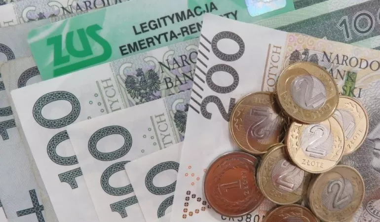 Wyższe progi przychodów dla pracujących emerytów i rencistów