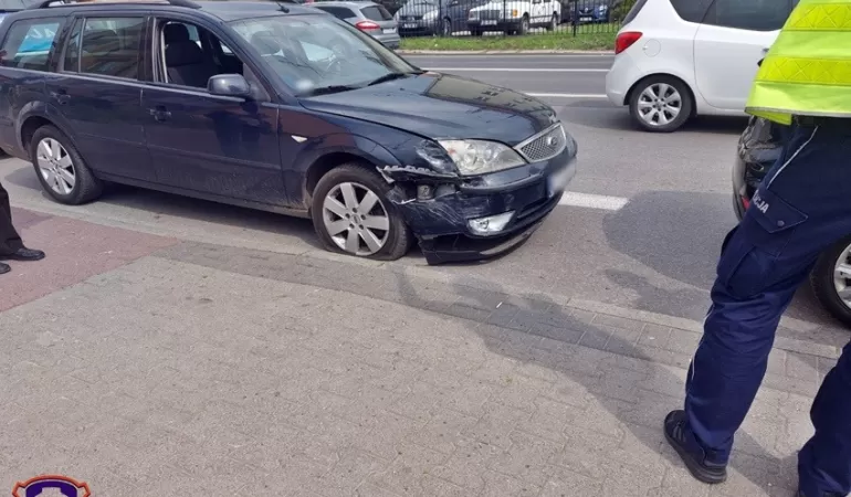 Kolizja na ul. Budowlanych przy skrzyżowaniu ulic Bocheńskiego i Begonii - 23.05.2023