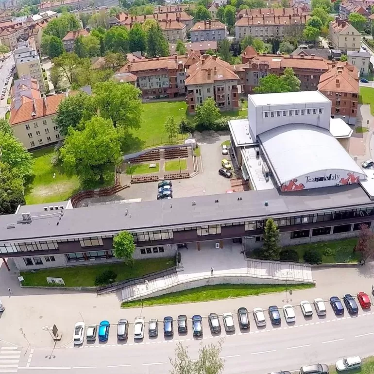 tychy,teatrmały,teatr,hlonda,centrum,zlotuptaka,drone,maj,slonecznie,fotodnia,instagram