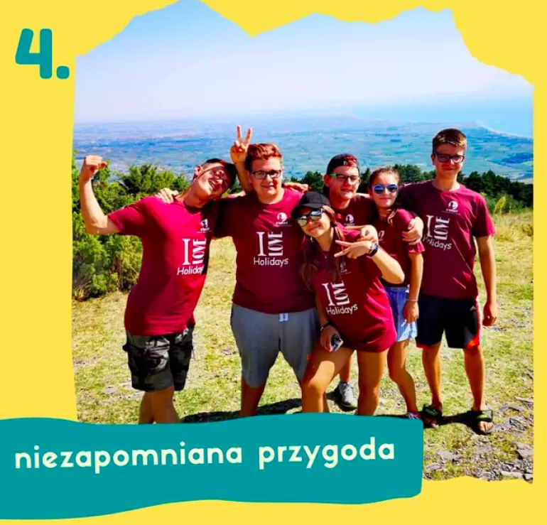 Wyjazdy wakacyjne z Akademią Sportu i Turystyki EWART