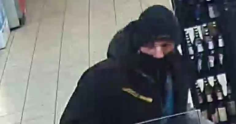 Kradzież na stacji paliw. On może mieć z nią związek