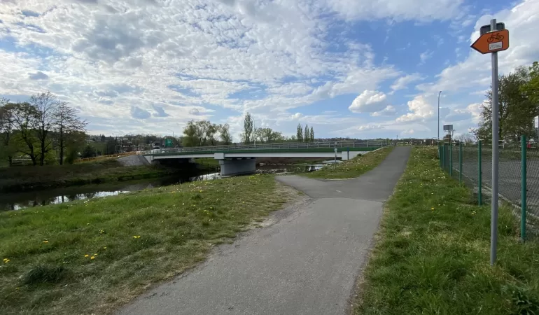 Naszą podróż po Wiślanej Trasie Rowerowej rozpoczęliśmy przy moście na Wiśle w Skoczowie